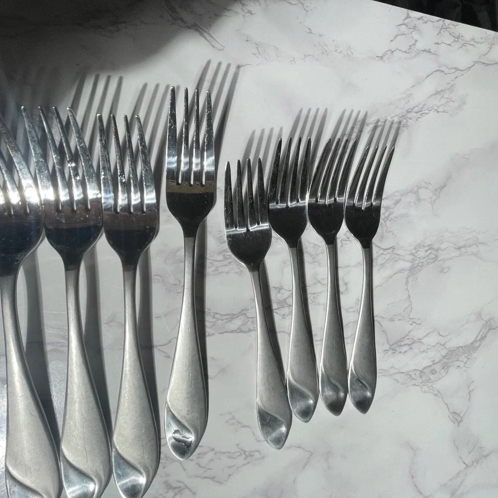 Towle Stainless Steel Flatware Teardrop Tip Mixed Set Knives Forks Spoons